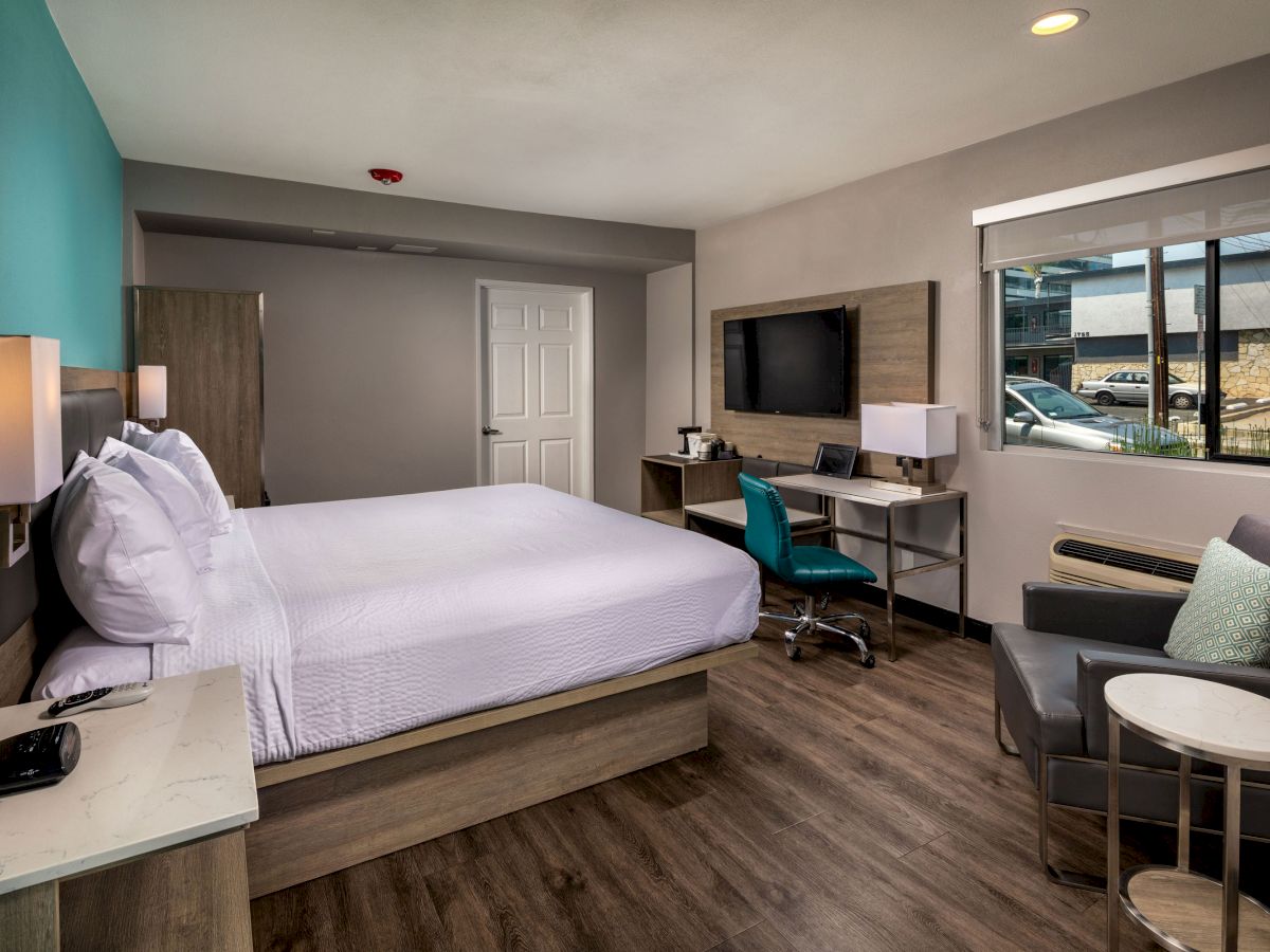 Travelodge by Wyndham LAX