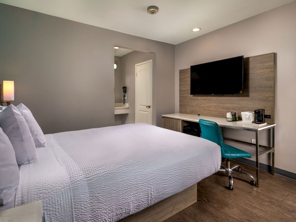 Travelodge by Wyndham LAX