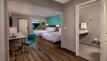Travelodge by Wyndham LAX